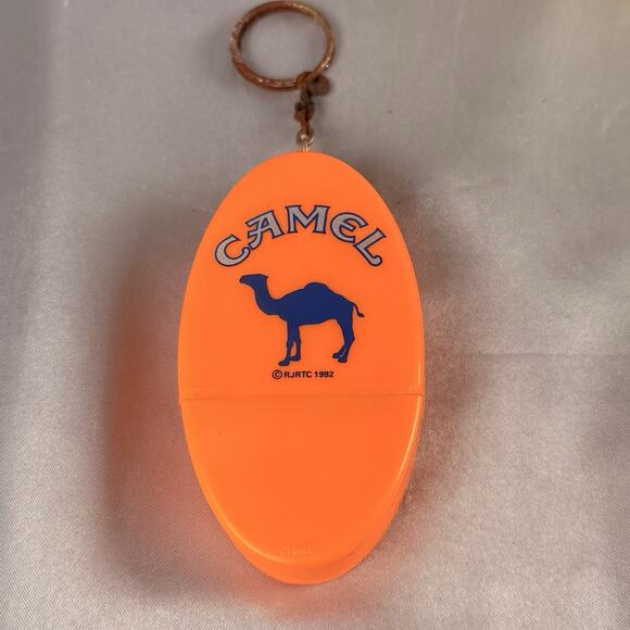 Lot 4 VTG Camel Cigarette Lighters 1990s Promo Metal Plastic Keychain Sealed - Picture 5 of 9